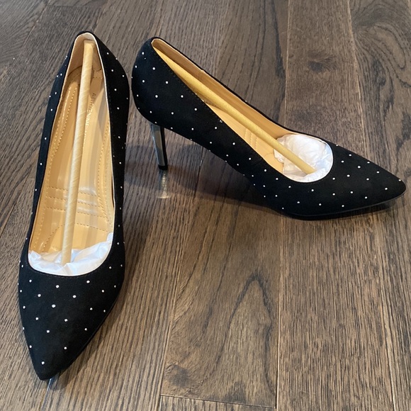 NIB Adrienne Vittadini Naji Studded Pump - Picture 3 of 14